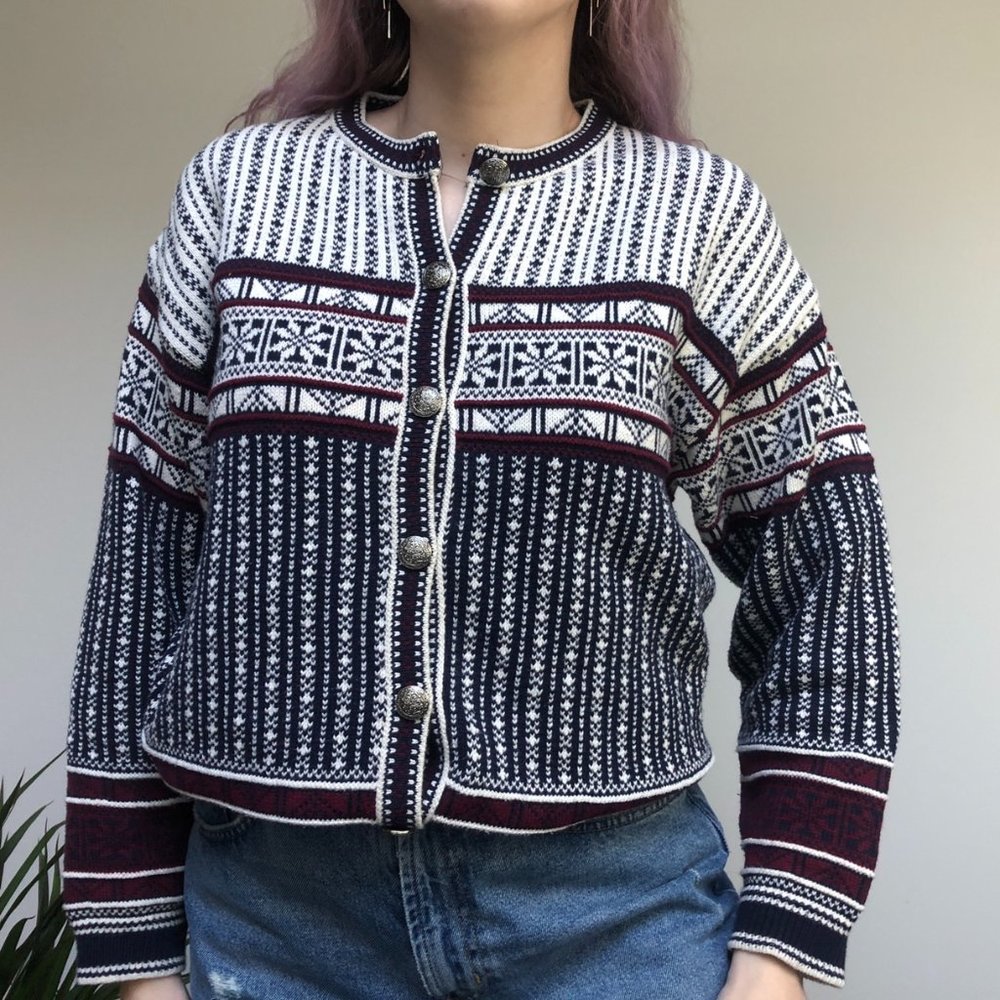 Vintage Navy & Red Cottagecore Nordic Button up Cardigan Size M